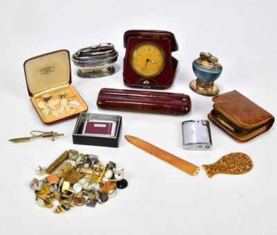 Lot 1374 - A mixed lot of collectors' items to include a...