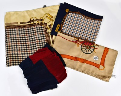 Lot 975 - DAKS LONDON; a 100% silk cream and check scarf...