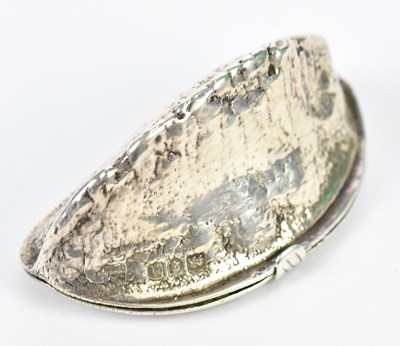 Lot 2281 - A late Victorian novelty silver snuff box in...