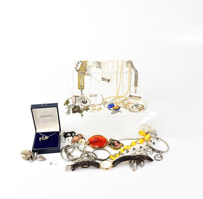Lot 1013 - A collection of costume and silver jewellery...