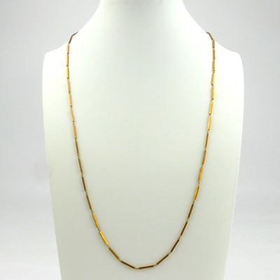 Lot 944 - A 9ct bar and chain link necklace, length 55cm,...