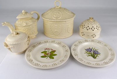 Lot 272 - Six items of 20th century creamware, including...