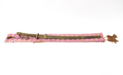Lot 451 - A Japanese WWII period officers' type 98...