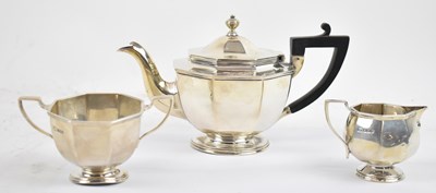 Lot 710 - D & M DAVIS; a George V hallmarked silver...