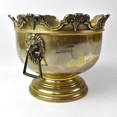 Lot 679 - An Edward VII hallmarked silver rose bowl on...