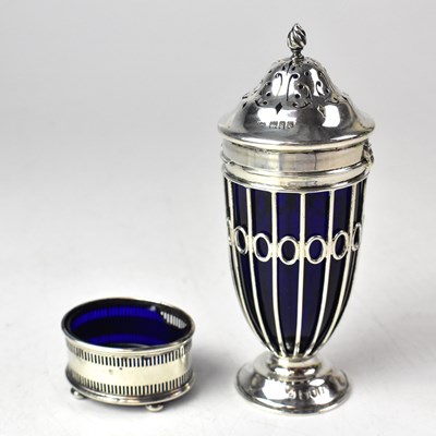 Lot 735 - An Edward VII hallmarked silver sifter with...