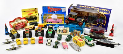 Lot 4423 - A small quantity of toys to include a Corgi...