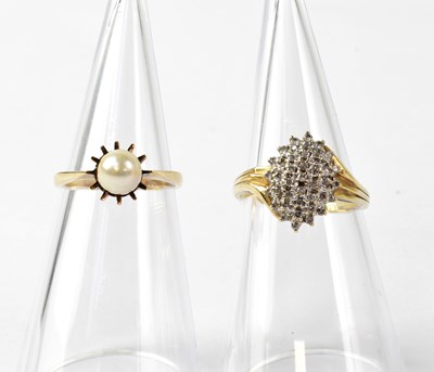 Lot 893 - Two 9ct gold rings, comprising a diamond...