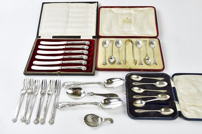 Lot 2790 - JOSIAH WILLIAMS & CO; a cased set of six...