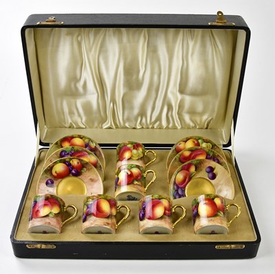 Lot 5395 - ROYAL WORCESTER; a cased set of six fruit...