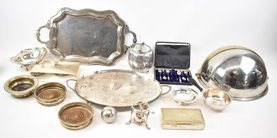 Lot 693 - A quantity of assorted plated items including...