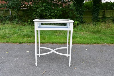 Lot 2656 - A white painted bijouterie table, 76 x 61 x 40cm.