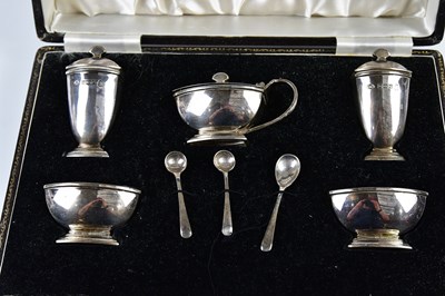 Lot 2192 - ADIE BROS LTD; an Elizabeth II hallmarked...