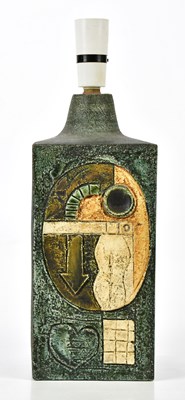 Lot 7 - AVRIL BENNET FOR TROIKA POTTERY; a large...