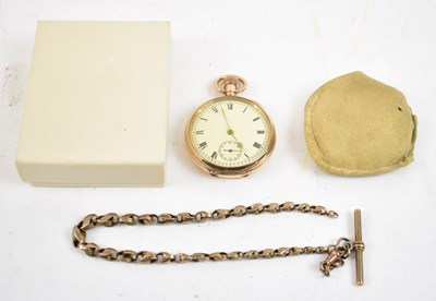 Lot 913 - A gold plated pocket watch, with yellow metal...