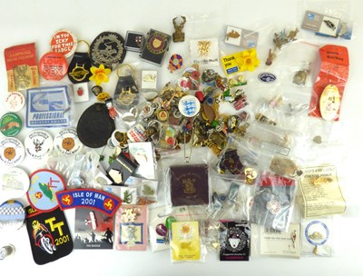 Lot 151 - A large quantity of association and other pin badges