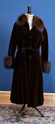 Lot 1020 - HORST MANDEL; a vintage circa 1960s brown full...
