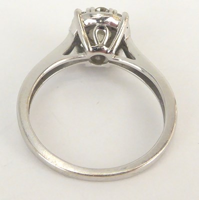 Lot 1008 - An 18ct gold diamond flowerhead cluster ring