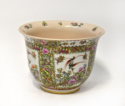 Lot 441 - A large contemporary Famille Rose planter