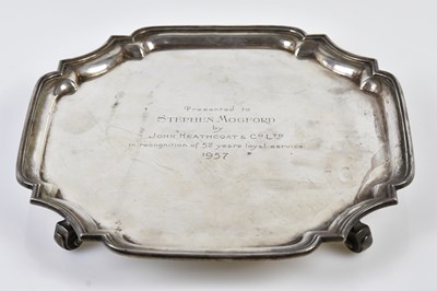 Lot 2128 - GARRARD & CO LTD; an Elizabeth II hallmarked...