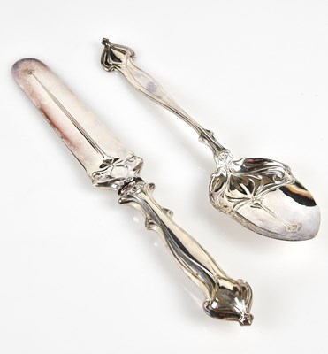 Lot 2813 - A cased Art Nouveau silver plated serving...