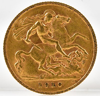 Lot 3101 - A Victorian half sovereign, 1901, old head,...
