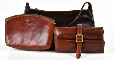 Lot 915 - THE BRIDGE; a brown fine grain cow leather...