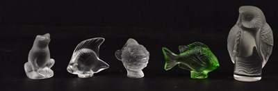 Lot 2121 - LALIQUE; five small glass animals including...