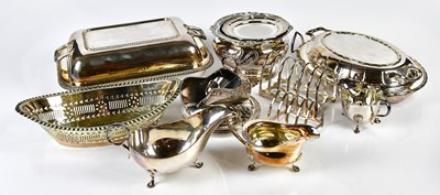 Lot 2809 - A collection of assorted silver plate...