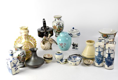 Lot 251 - A quantity of modern Delft ware and other ceramics