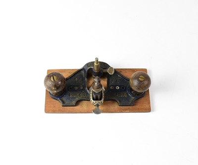 Lot 115 - A vintage Record No. 071 router plane, mounted...