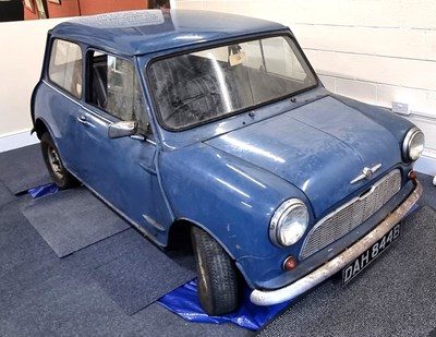 Lot 5000 - BARN FIND MORRIS MINI; a Morris Mini Saloon...