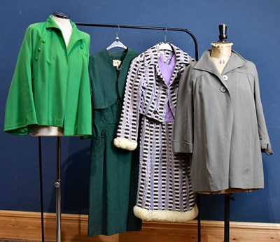 Lot 1005 - JOAN LESLIE BY KASPER, BERGDORF, GOODMAN, NEW...