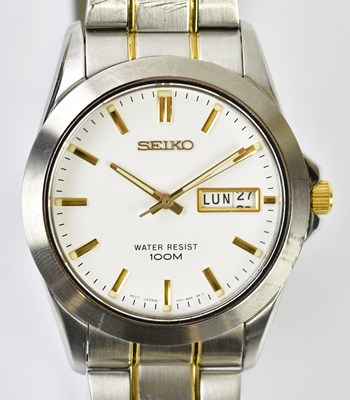 Lot 2956 - SEIKO; a Year 2000 gentleman’s wristwatch with...