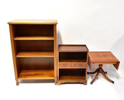Lot 19 - A reproduction bookcase, 111 x 75 x 36cm, a...