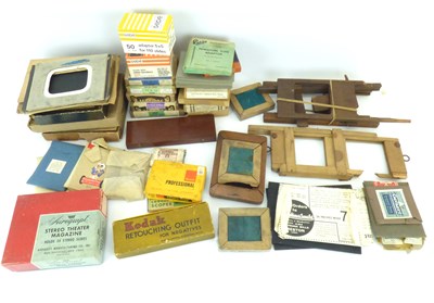 Lot 552 - Various vintage dark room printing equipment