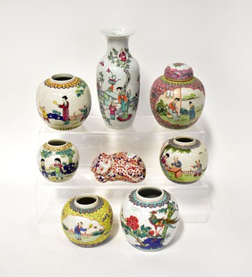 Lot 364 - A group of 20th century Chinese ceramics