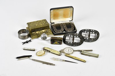 Lot 5025 - An assortment of 19th century and later items,...