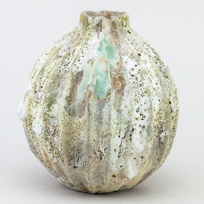 Lot 11 - AKI MORIUCHI (born 1947); a stoneware seed pod...