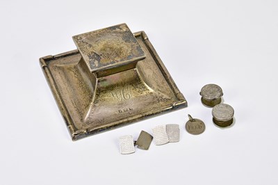 Lot 1095 - A George VI hallmarked silver inkwell of...