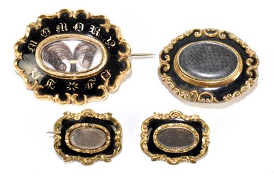 Lot 1423 - Four Victorian yellow metal and enamelled...