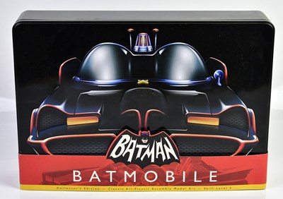 Lot 4639 - BATMAN; a Polar Lights collectors' edition...