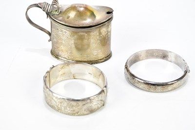 Lot 1099 - MAPPIN & WEBB; an Edward VII hallmarked silver...