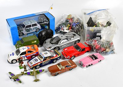 Lot 4625 - A collection of various toys and diecast cars...