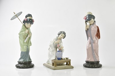 Lot 1249 - LLADRÓ; three models of Geisha girls including...