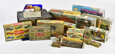 Lot 4351 - A collection of model kits including Airfix,...
