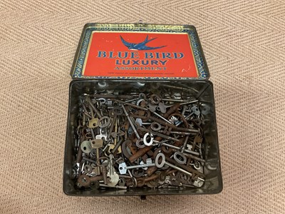 Lot 441 - A mixed quantity of 19th and 20th century door...