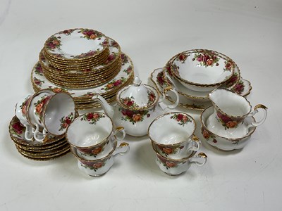 Lot 212 - ROYAL ALBERT; an 'Old Country Roses' pattern...