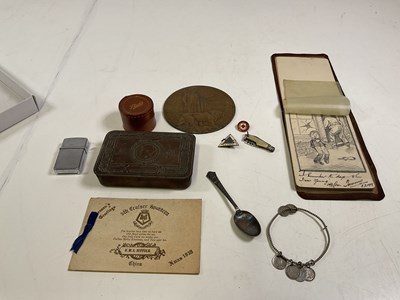 Lot 27 - A small collection of WWI items including a...