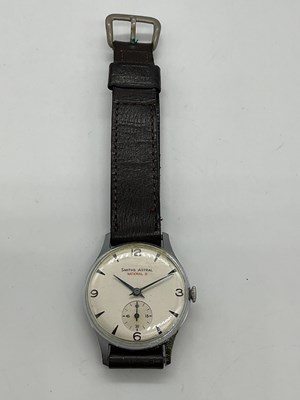 Lot 381 - SMITH'S ASTRAL; a gentleman's vintage National...